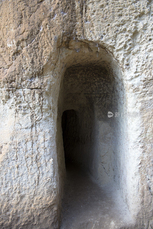 意大利卡拉布里亚Vibo Valentia省宗日的洞穴定居点